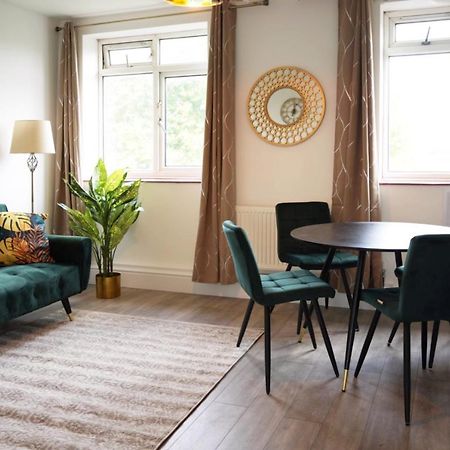 Sophie Place In Vauxhall - 3 Double Beds, 1 Sofa Bed, Spacious London Exterior foto