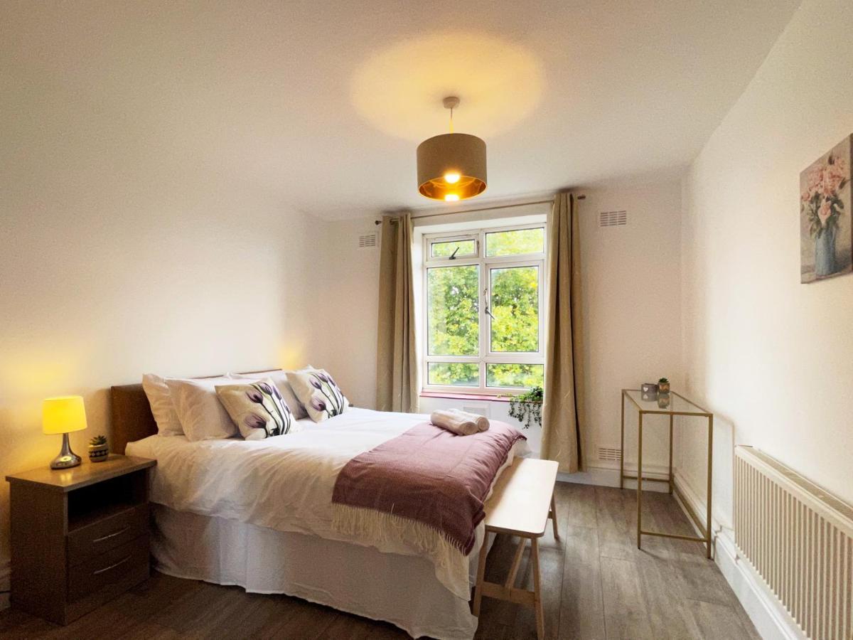 Sophie Place In Vauxhall - 3 Double Beds, 1 Sofa Bed, Spacious London Exterior foto
