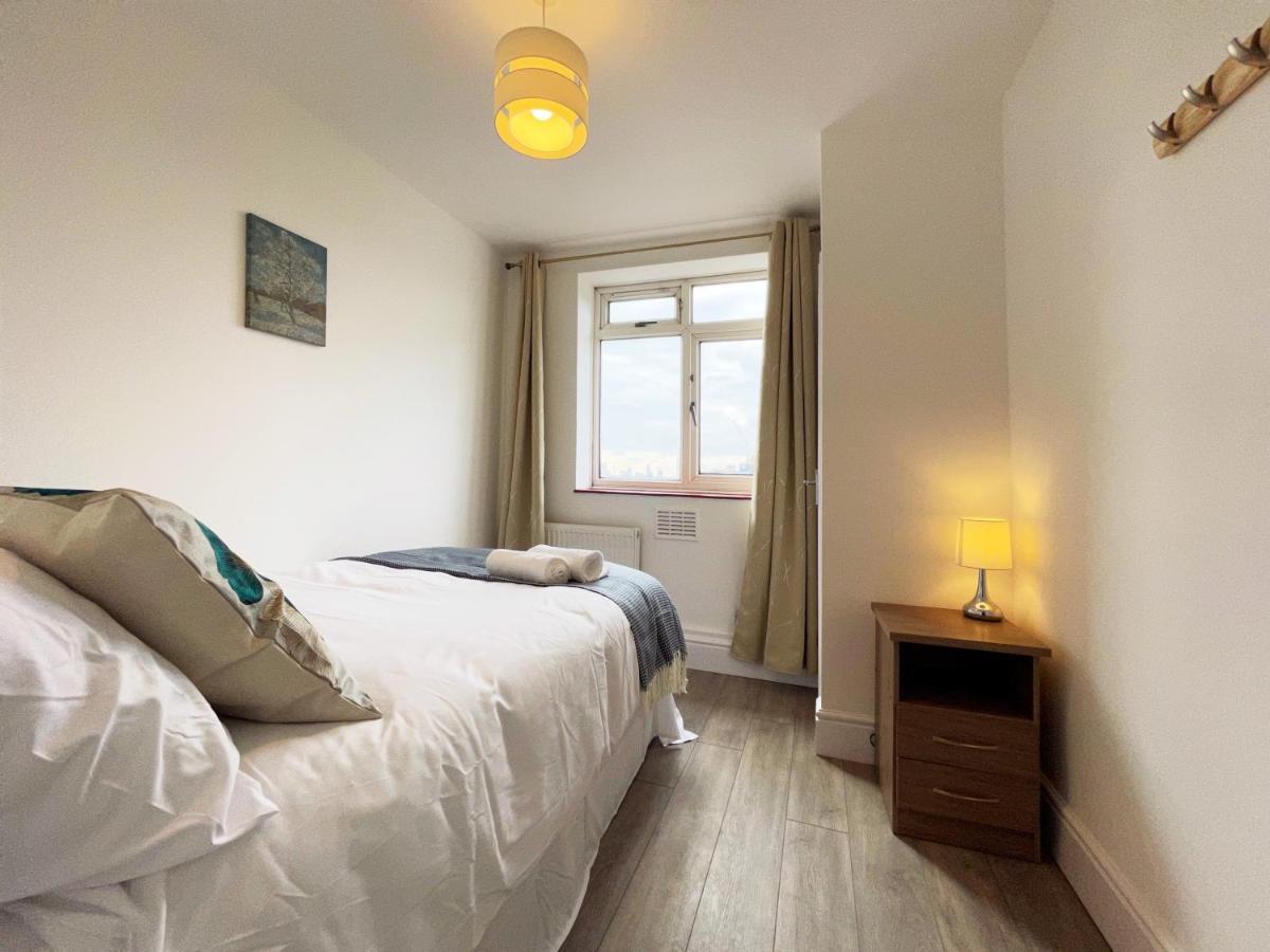 Sophie Place In Vauxhall - 3 Double Beds, 1 Sofa Bed, Spacious London Exterior foto