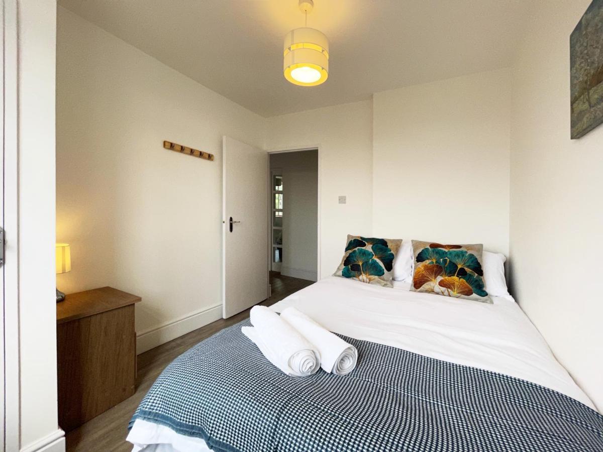 Sophie Place In Vauxhall - 3 Double Beds, 1 Sofa Bed, Spacious London Exterior foto