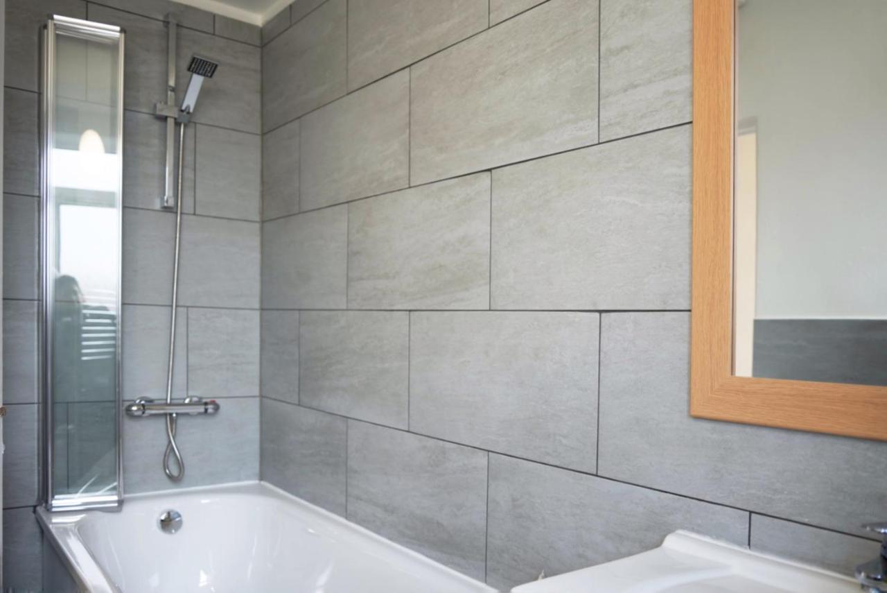 Sophie Place In Vauxhall - 3 Double Beds, 1 Sofa Bed, Spacious London Exterior foto